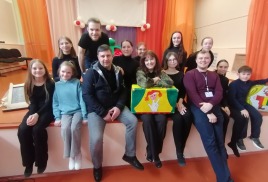 Премьерный спектакль "Папа вам не мама" показали в п. Лесогорск